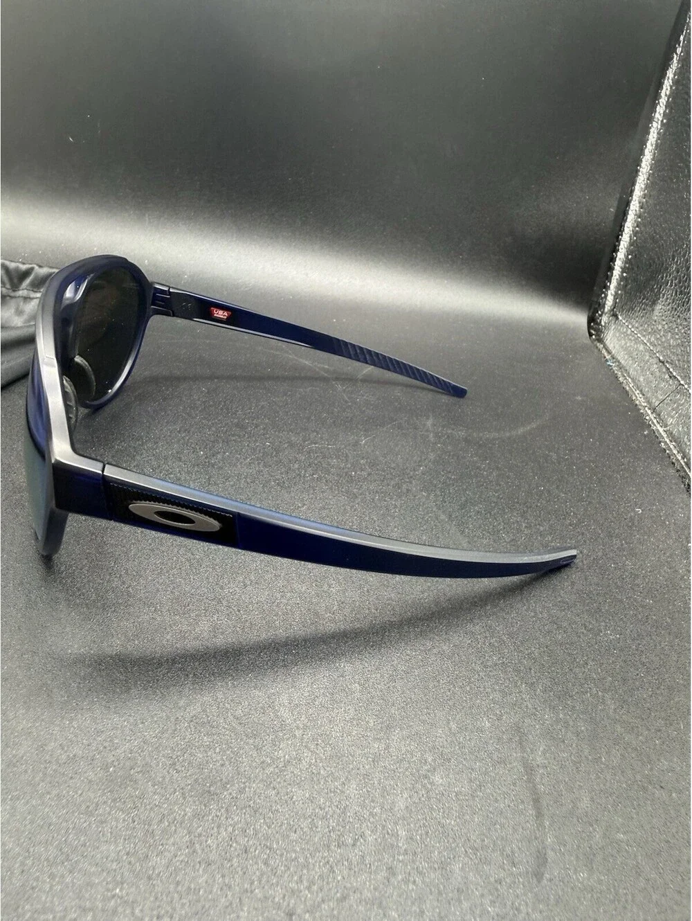 Oakley Forager Matte Translucent Blue/Prizm Sapphire Irid Polar lens OO9421-0658